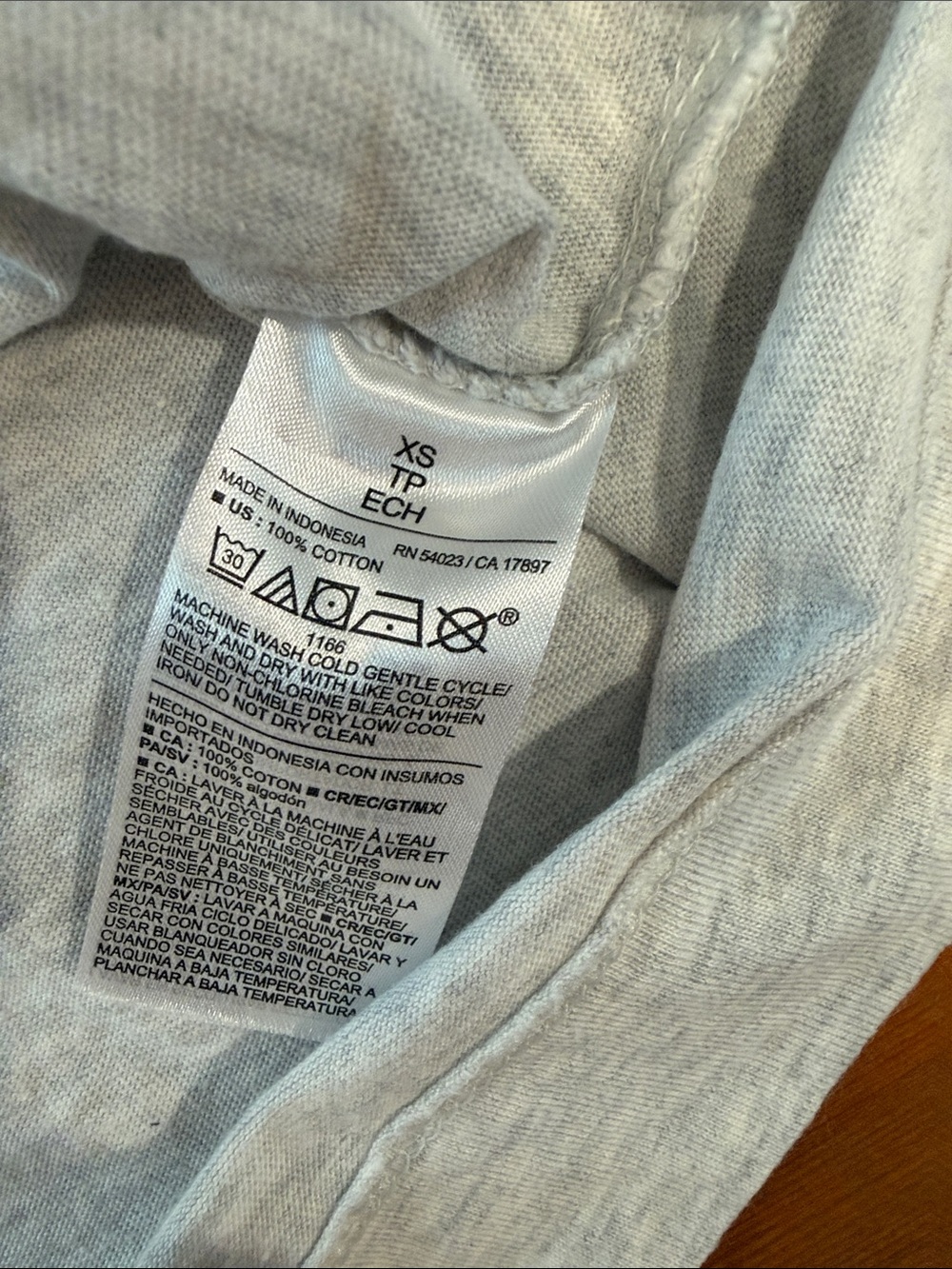 Old Navy Heather Gray Cropped Short-Sleeve Crew Tee - Picture 3 of 8